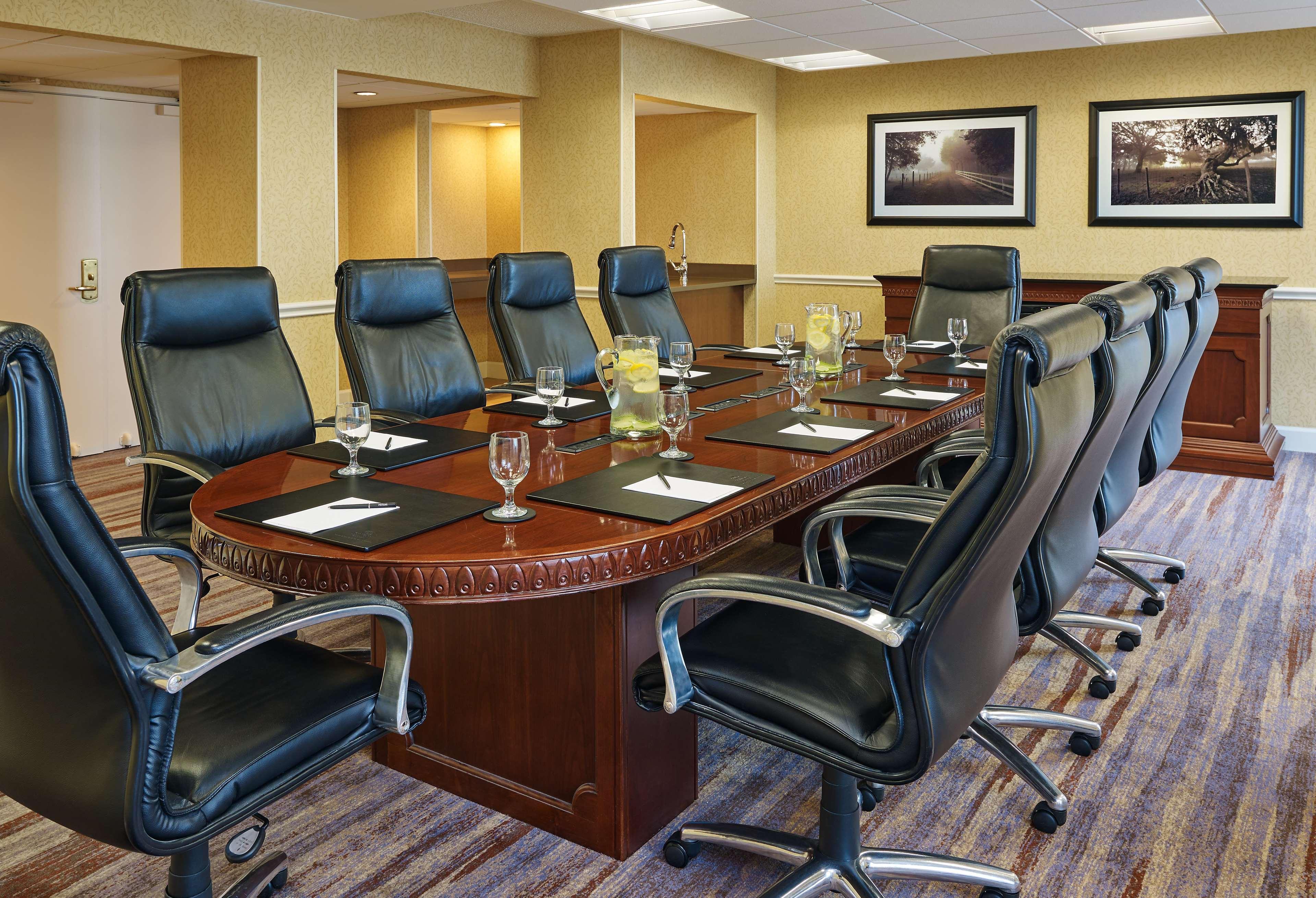 Hotel Doubletree By Hilton San Antonio Airport Esterno foto