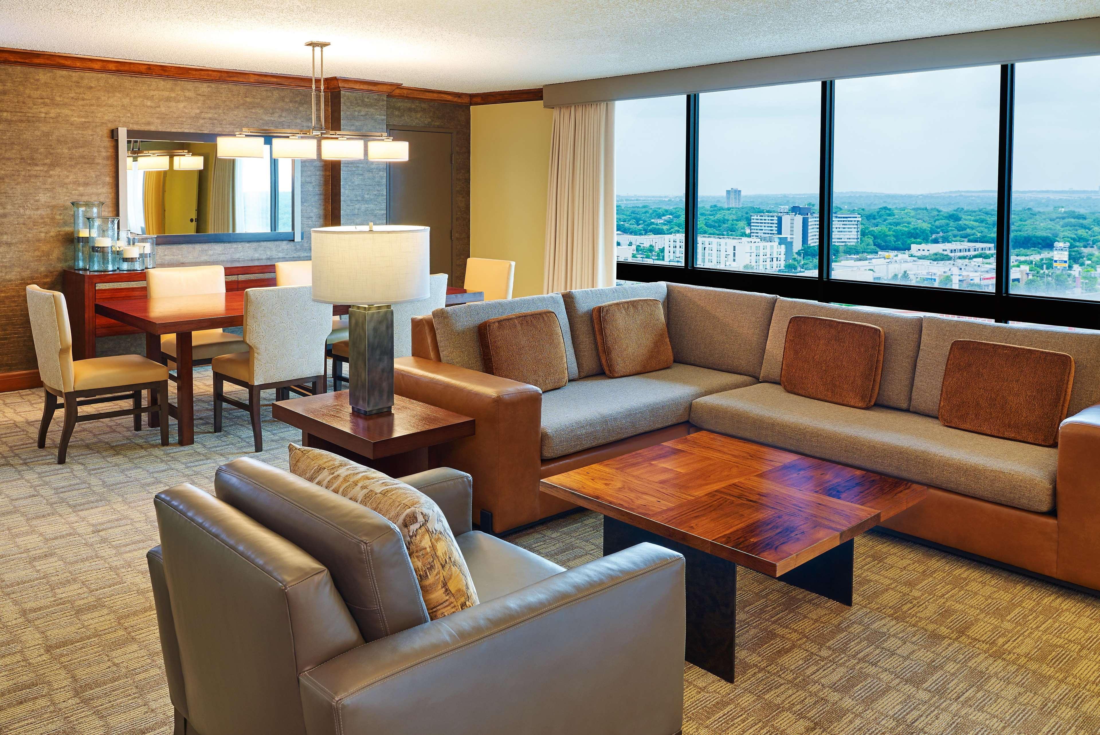 Hotel Doubletree By Hilton San Antonio Airport Esterno foto