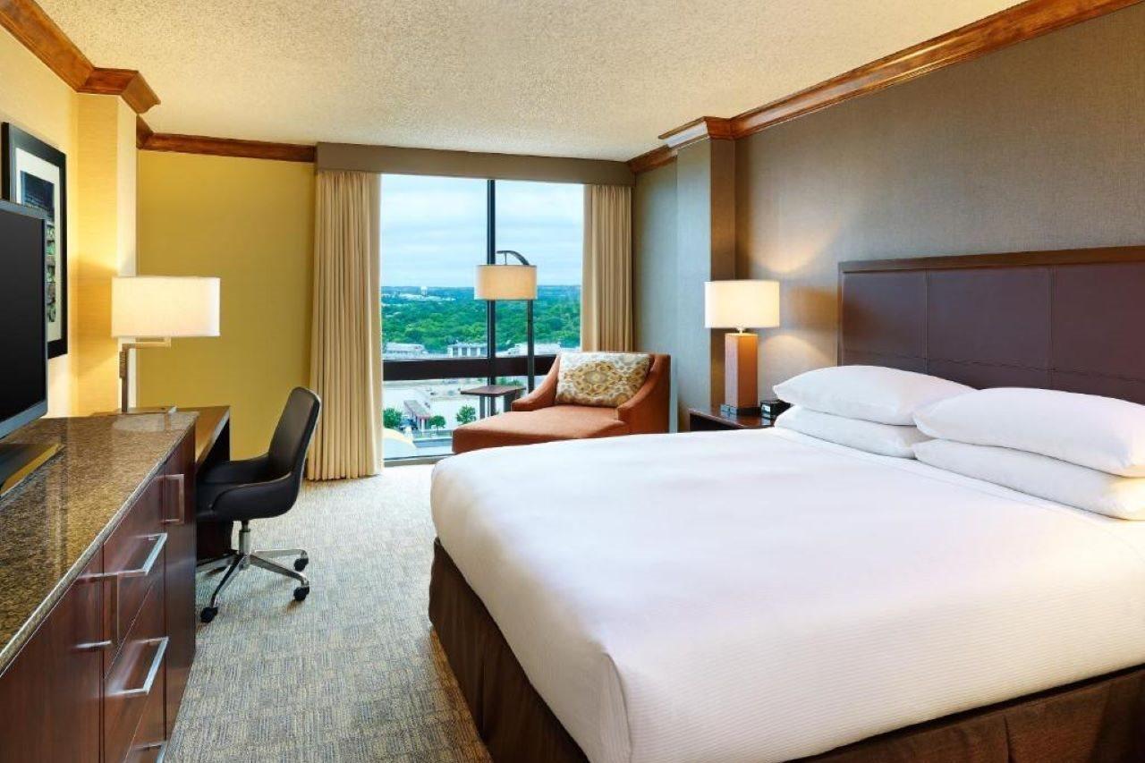Hotel Doubletree By Hilton San Antonio Airport Esterno foto