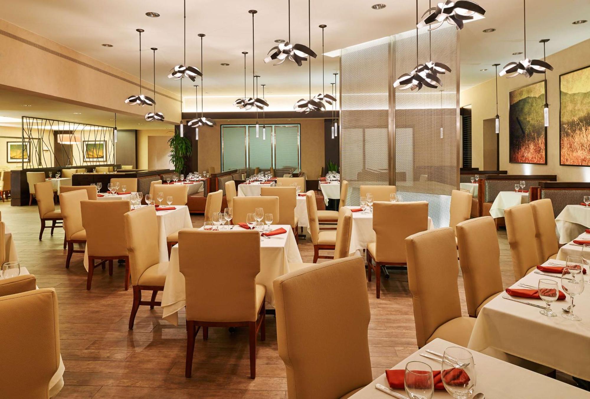 Hotel Doubletree By Hilton San Antonio Airport Esterno foto